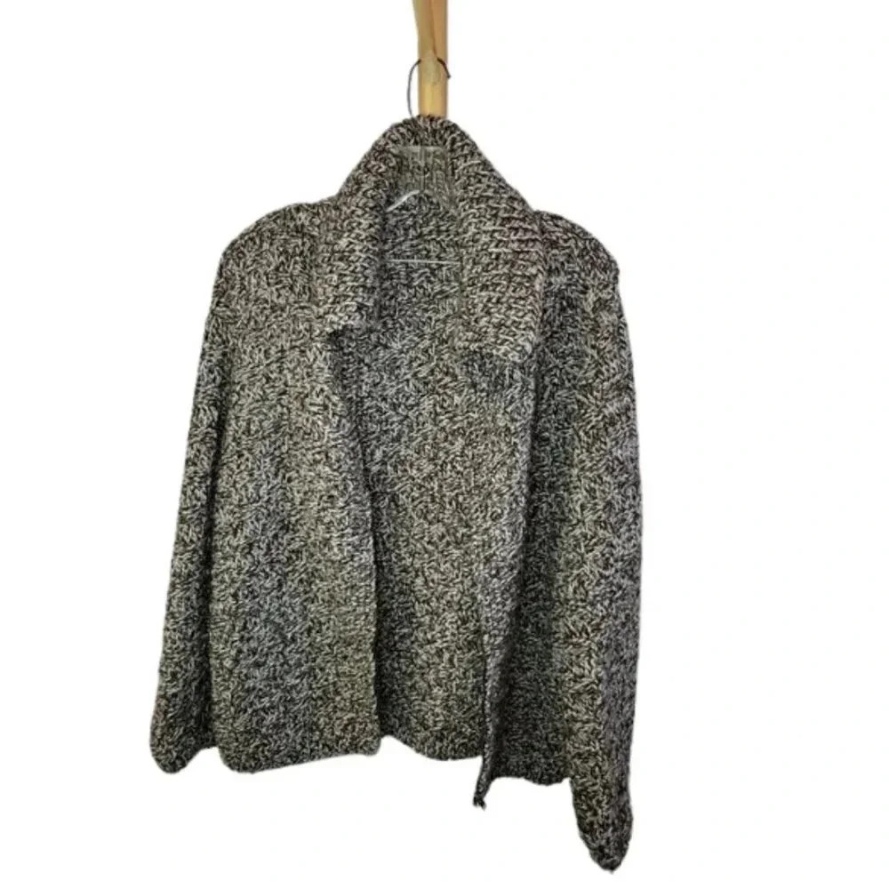 Vintage  Handmade Sweater Brown and White Knitted Zipper front